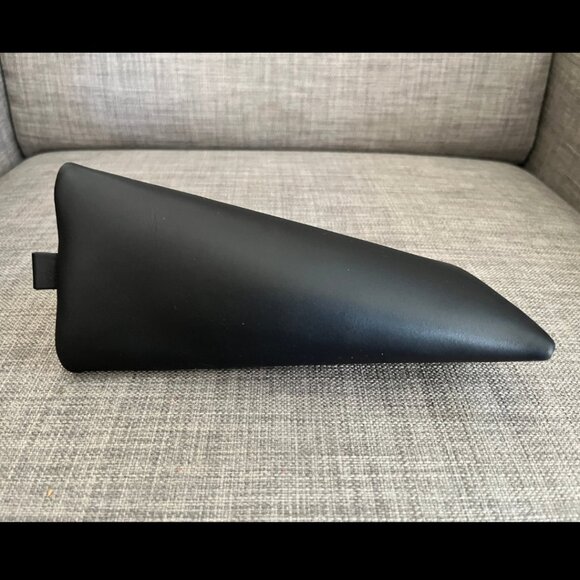 Portland Leather Alpine pouch in smooth black - brand new! - Picture 4 of 5